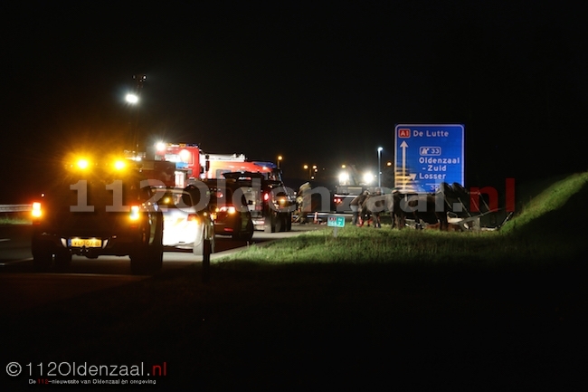 UPDATE: Paard omgekomen bij ongeval A1 bij Oldenzaal, snelweg uren afgesloten geweest