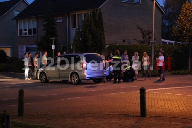 Foto 2: Gewonde bij aanrijding in Denekamp