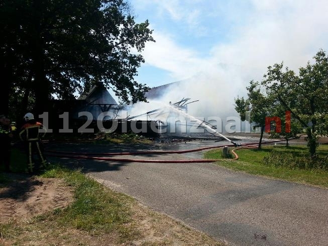 foto 4: Schuur en tuinhuis volledig uitgebrand in Beuningen