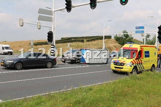 UPDATE: Negeren rood licht vermoedelijk oorzaak aanrijding Enschedesestraat Oldenzaal