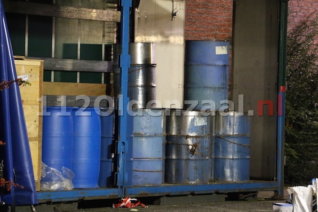 VIDEO: Mogelijk drugslab gevonden in Oldenzaal, politie doet onderzoek