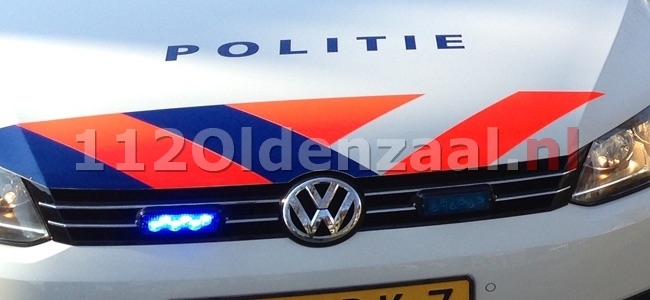 Politie in Oldenzaal zoekt vermiste man in VW Touran