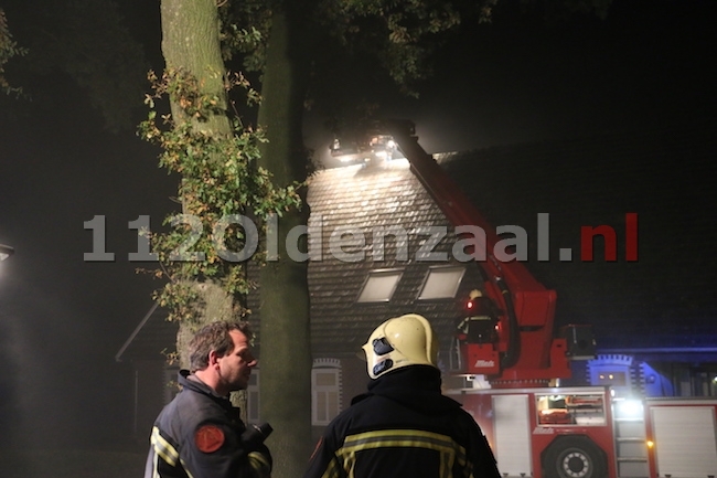 foto 3: Brandweer rukt uit voor schoorsteenbrand in Rossum