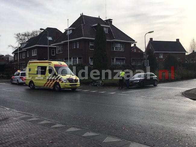 Fietser komt in botsing met auto Bentheimerstraat Oldenzaal en loopt hoofdwond op