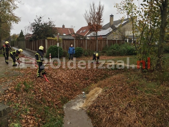 Foto 2: Brandweer rukt uit voor wateroverlast Alleeweg Ootmarsum 