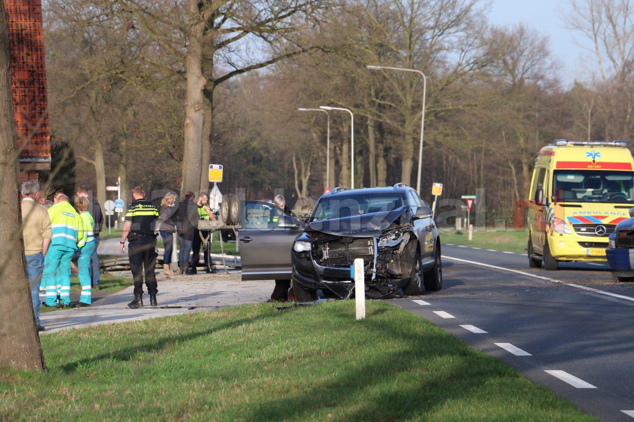 foto 2: Gewonden bij ongeval Rossumerstraat Agelo