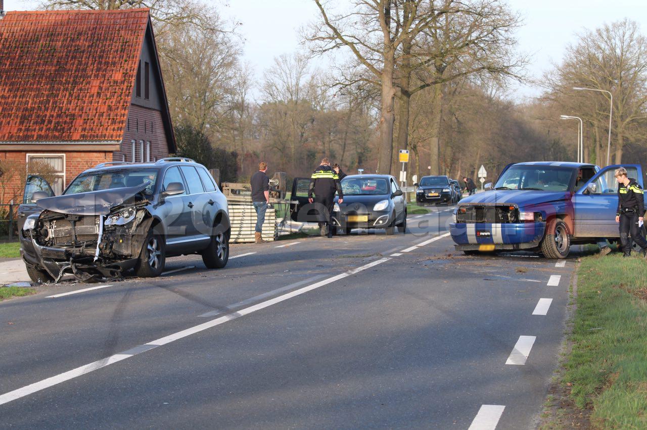 foto 4: Gewonden bij ongeval Rossumerstraat Agelo