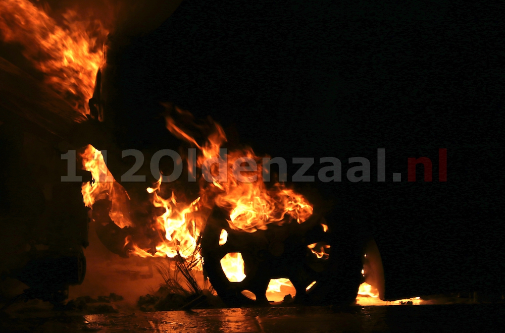 Politie doet getuigenoproep naar aanleiding van autobranden Oldenzaal