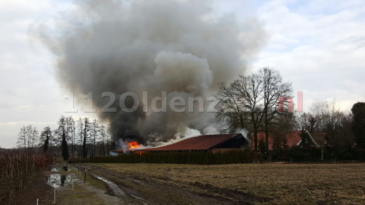 Foto 2: Uitslaande schuurbrand in Deurningen