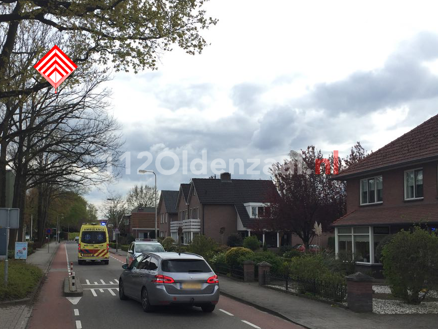 Opa rijdt kleinkind van 4 jaar over beentje in Weerselo