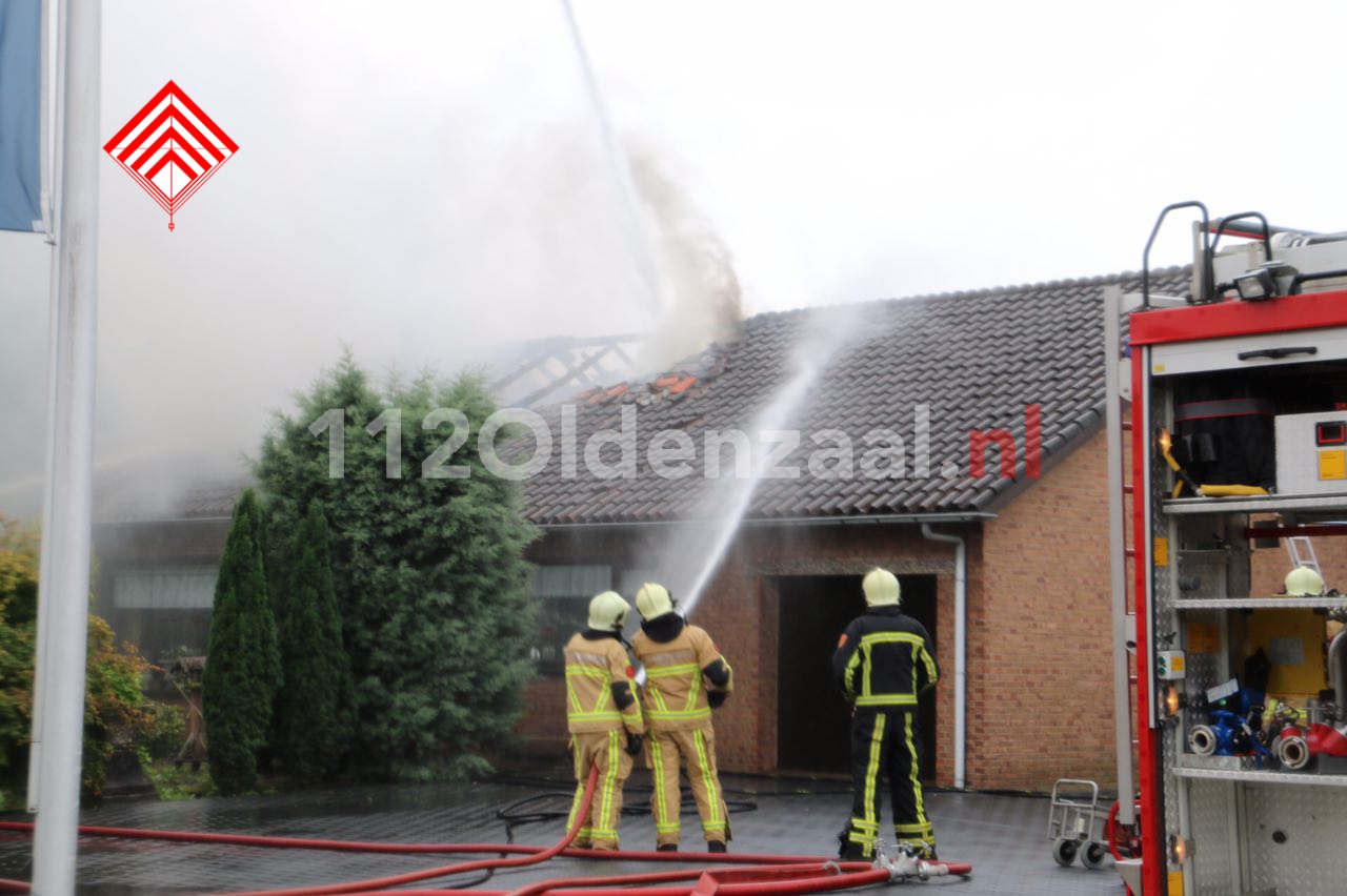 Video: Uitslaande woningbrand in Denekamp