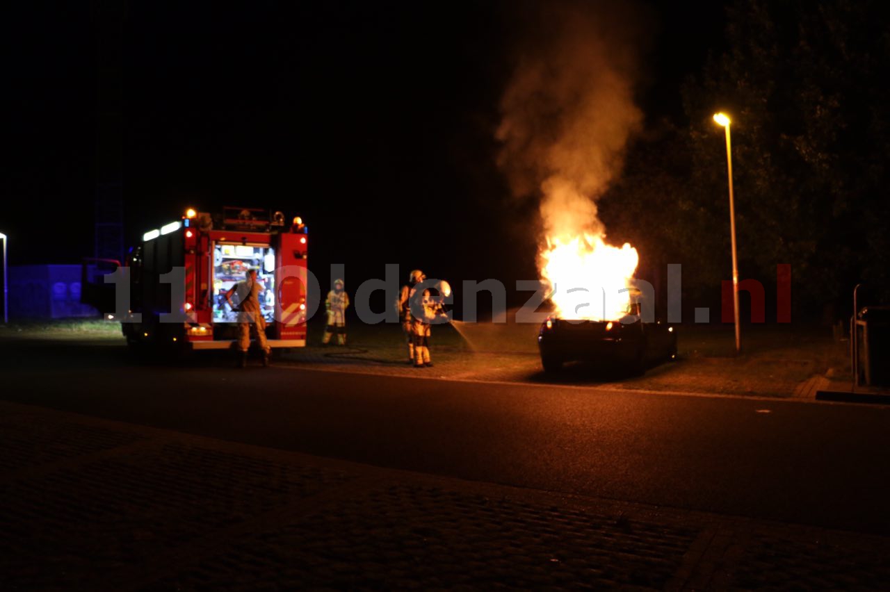 Foto 2: Autobrand carpoolplaats A1 Oldenzaal