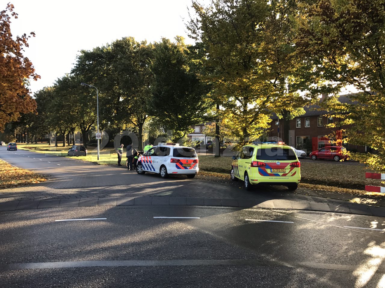 Foto: Vrouw raakt gewond na val van fiets