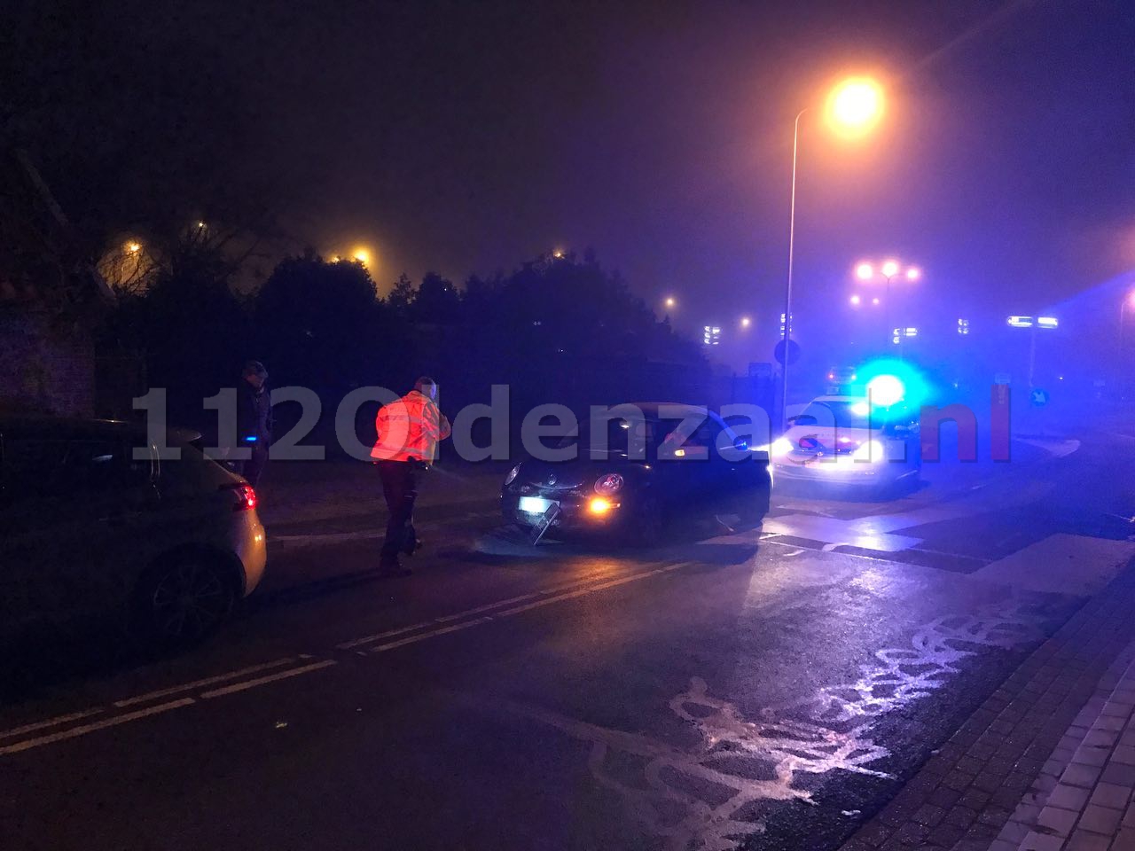 Foto 2: Schade bij aanrijding tussen twee auto’s in Oldenzaal