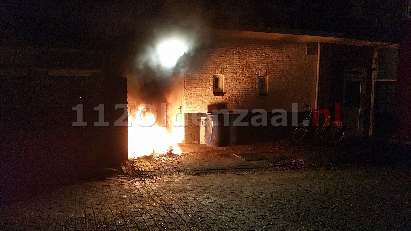 Foto 3: Flinke schade na brand achter cafetaria Oldenzaal