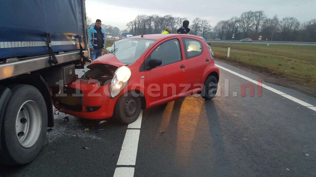 UPDATE (foto): Aanrijding A1 Oldenzaal