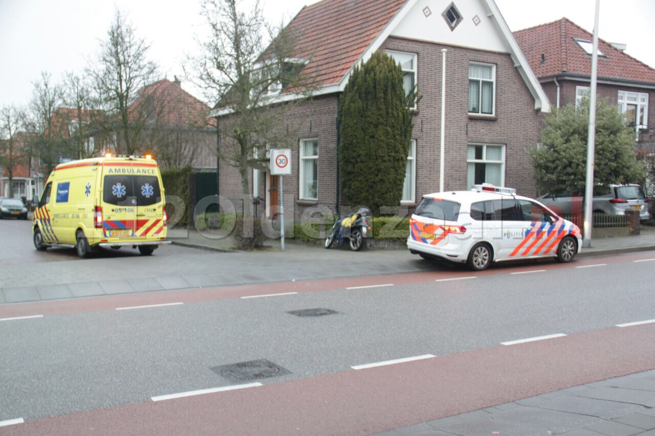 Foto: Motorrijder gewond na val in Oldenzaal