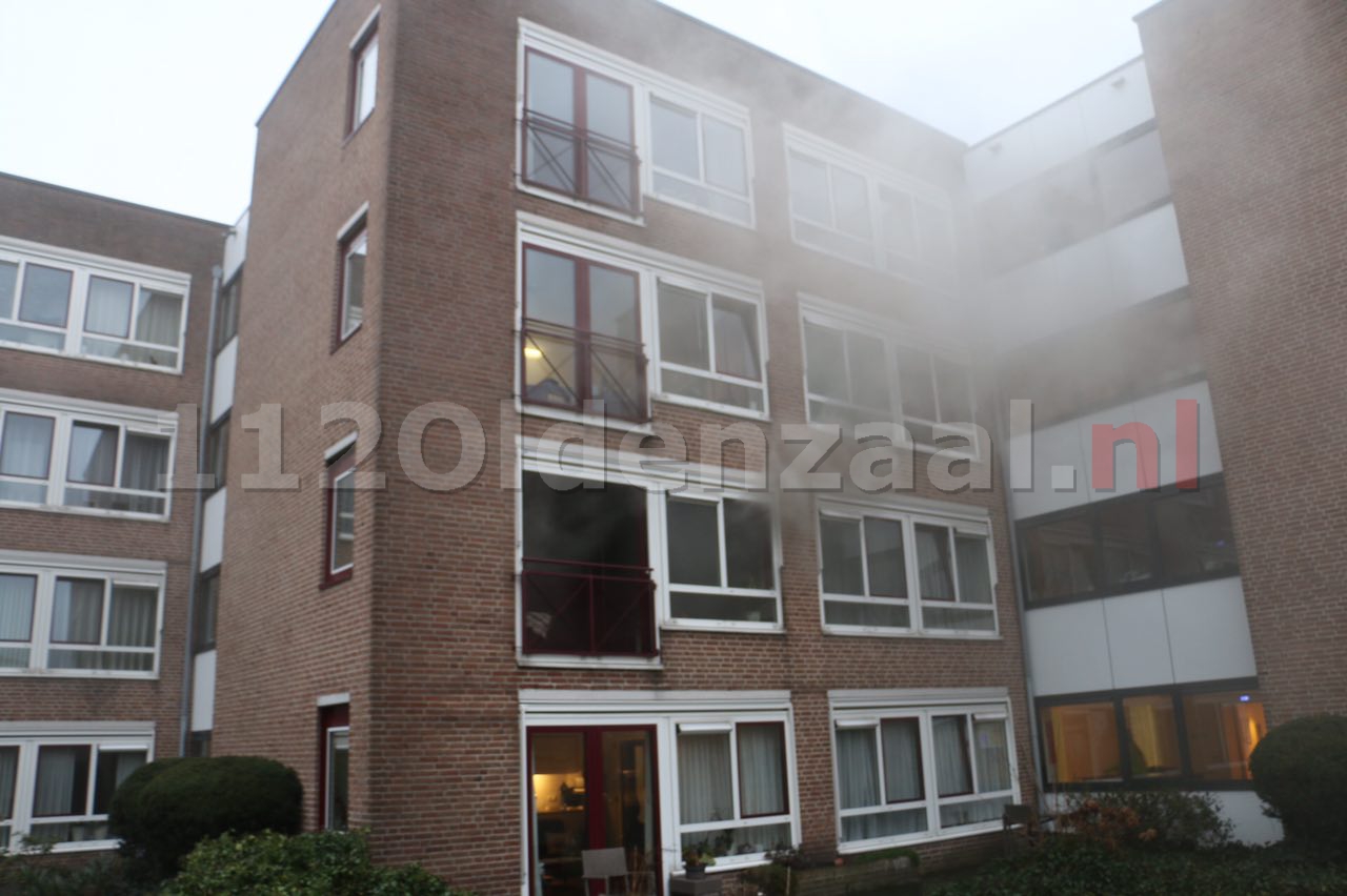 VIDEO: 8 mensen ademen rook in bij brand woonzorgcomplex Molenkamp Oldenzaal