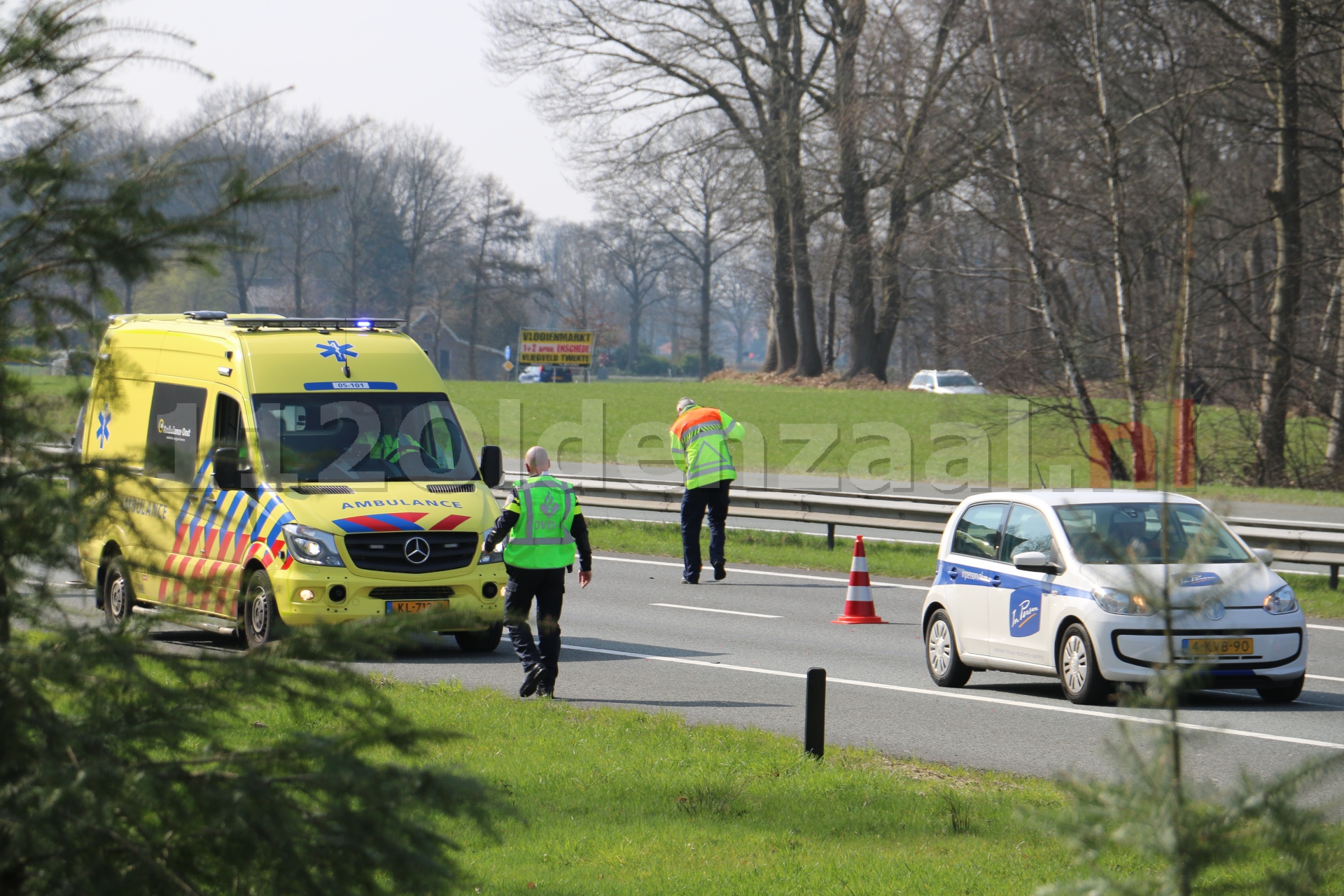 Video: File op A1 richting Oldenzaal door meerdere aanrijdingen