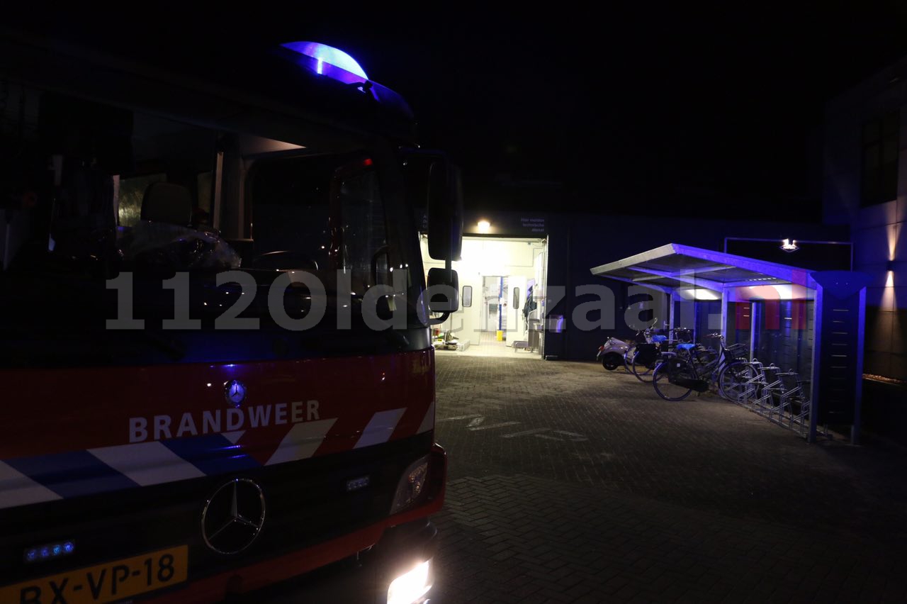 Foto 2: Brand bij Pré Pain in Oldenzaal, pand ontruimd