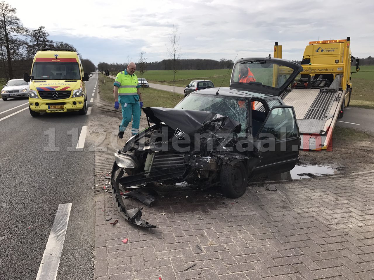 Foto 2: Opnieuw gewonde bij aanrijding Denekamperstraat Beuningen