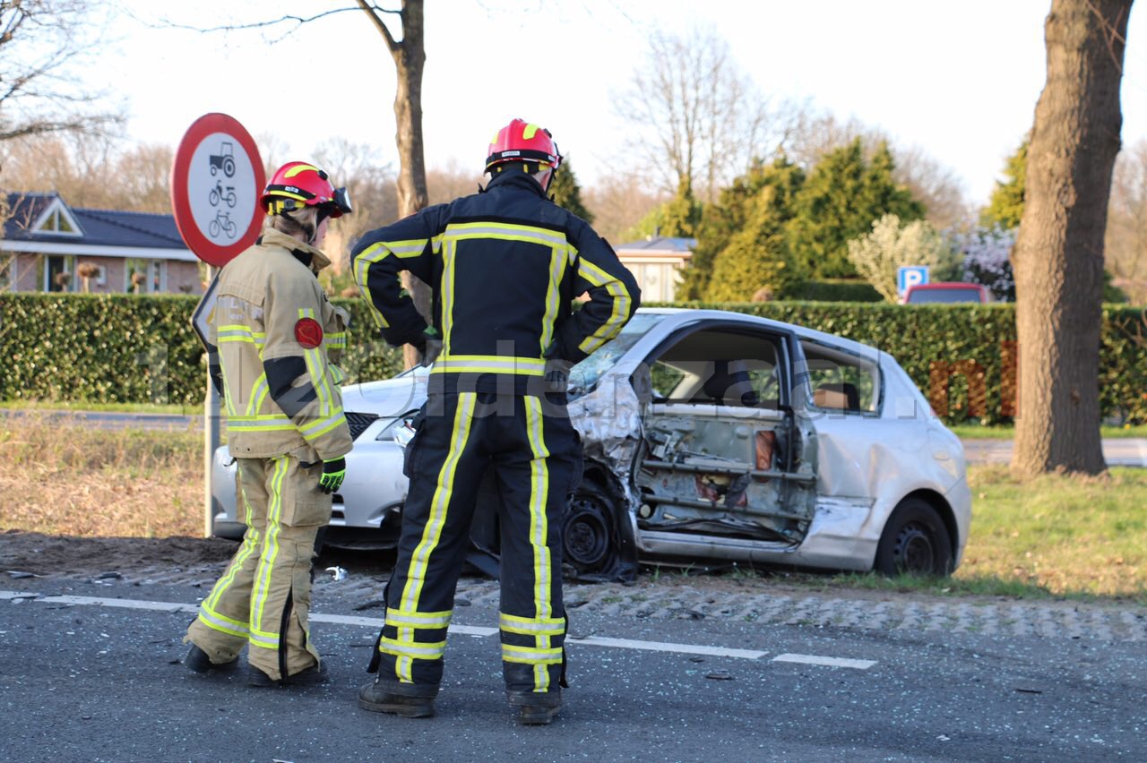 Ernstige aanrijding in Reutum