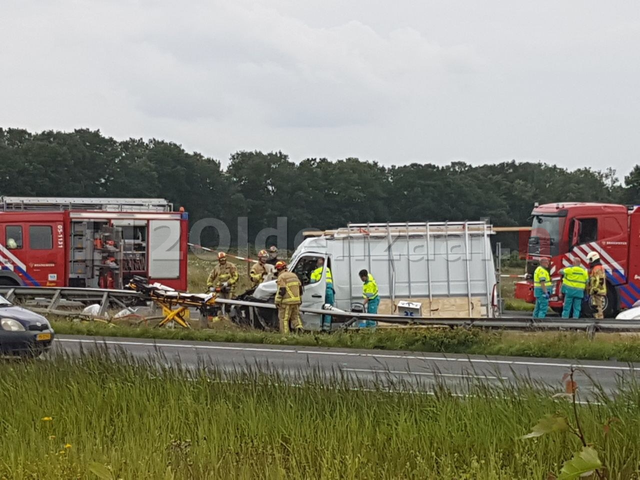 Ernstig ongeval A1; snelweg afgesloten