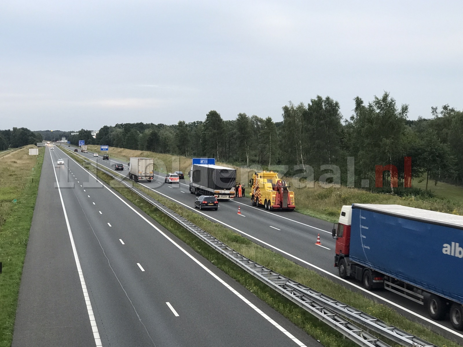 Vechtpartij midden op de snelweg A1; één persoon aangehouden