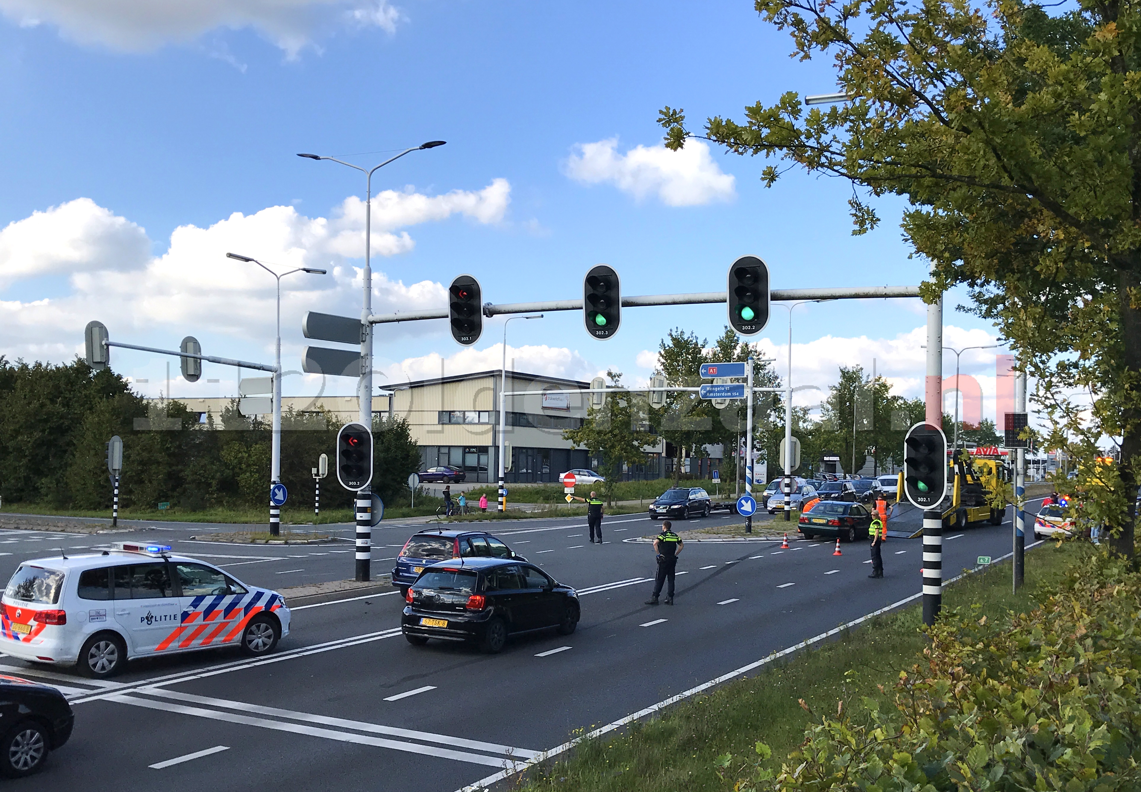 Video: Aanrijding tussen drie auto’s op de Enschedesestraat Oldenzaal
