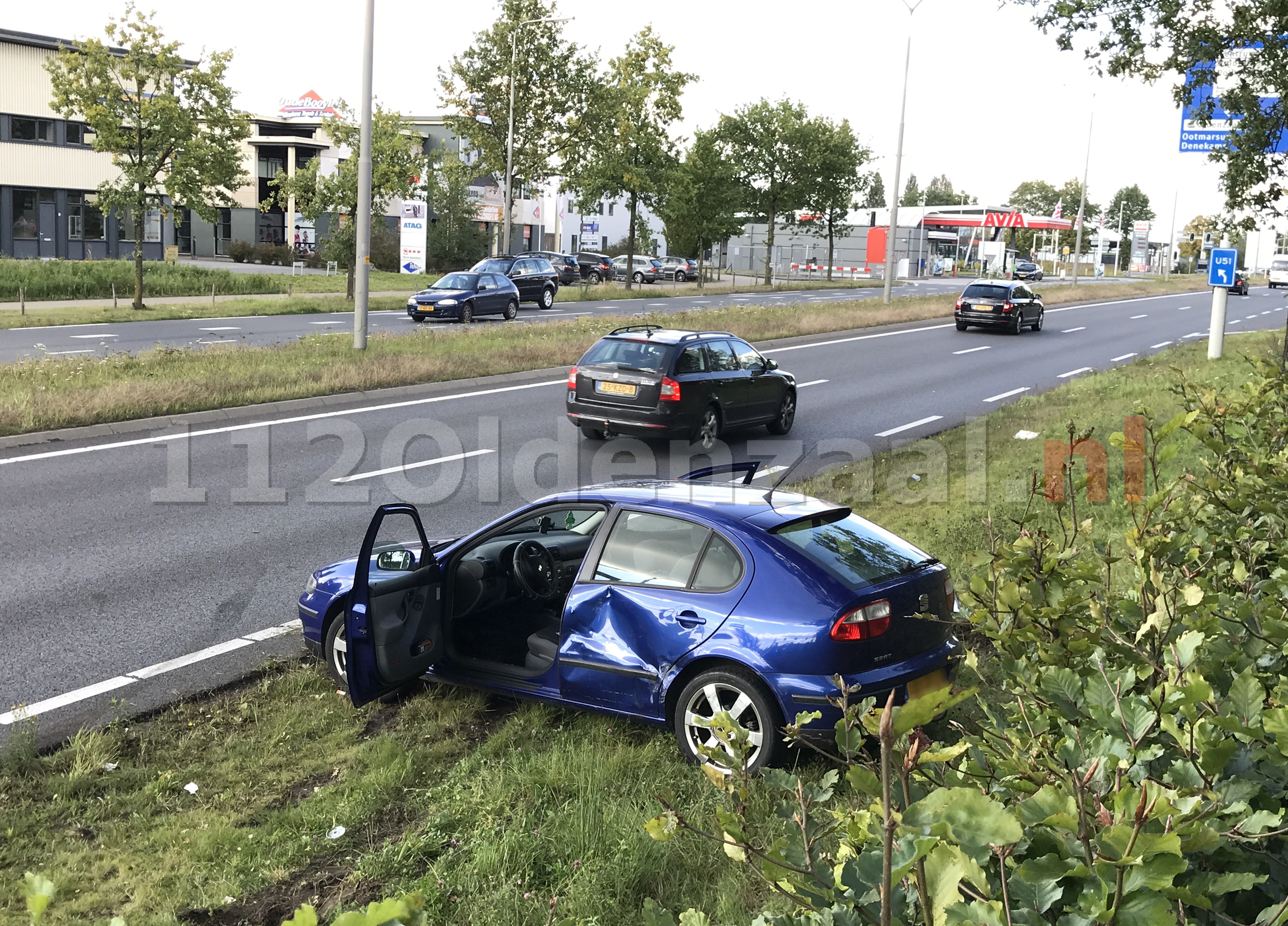 Aanrijding tussen drie voertuigen Enschedesestraat Oldenzaal