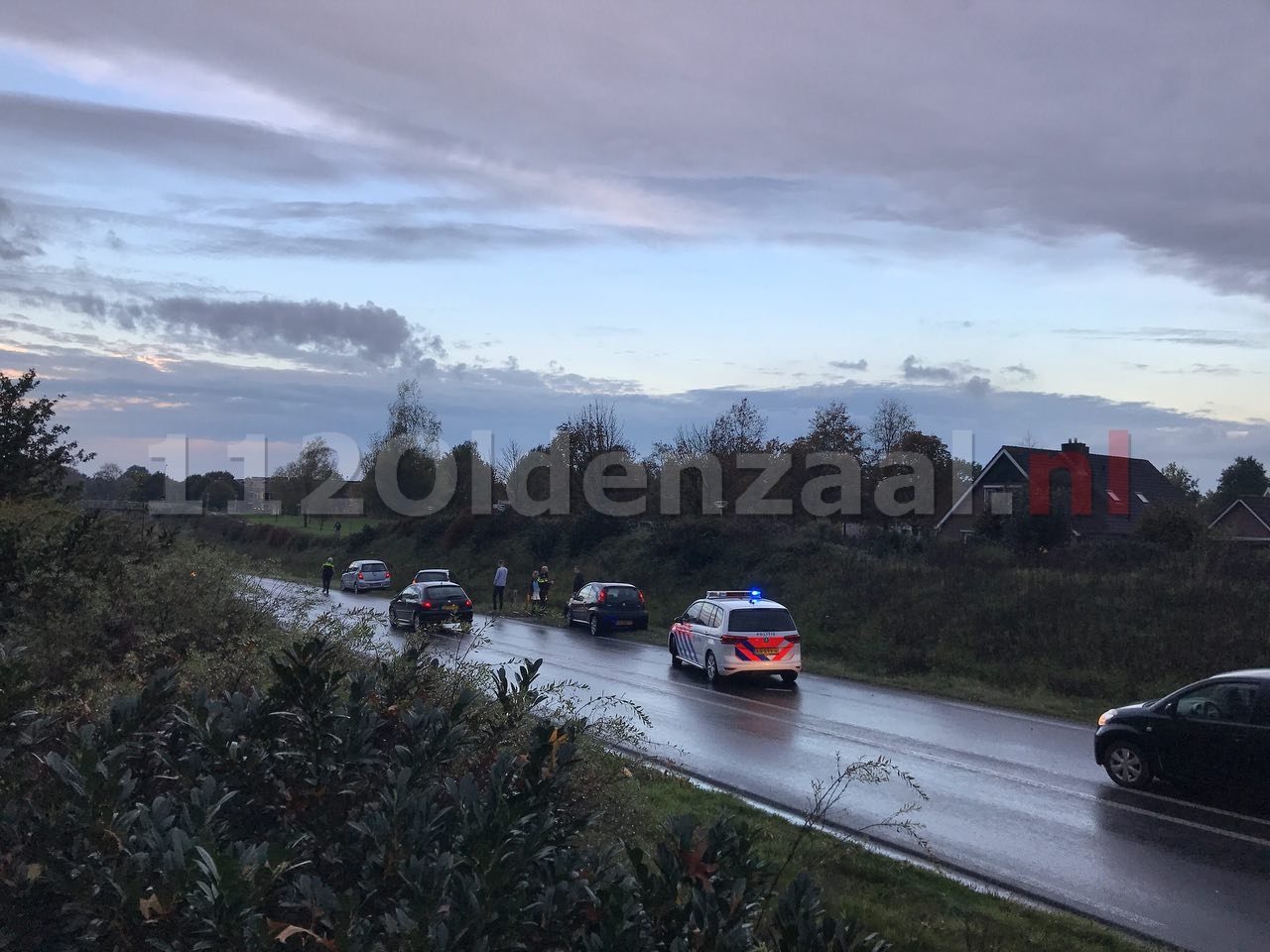 foto 2: Forse file na aanrijding tussen drie voertuigen op de provinciale rondweg in Oldenzaal
