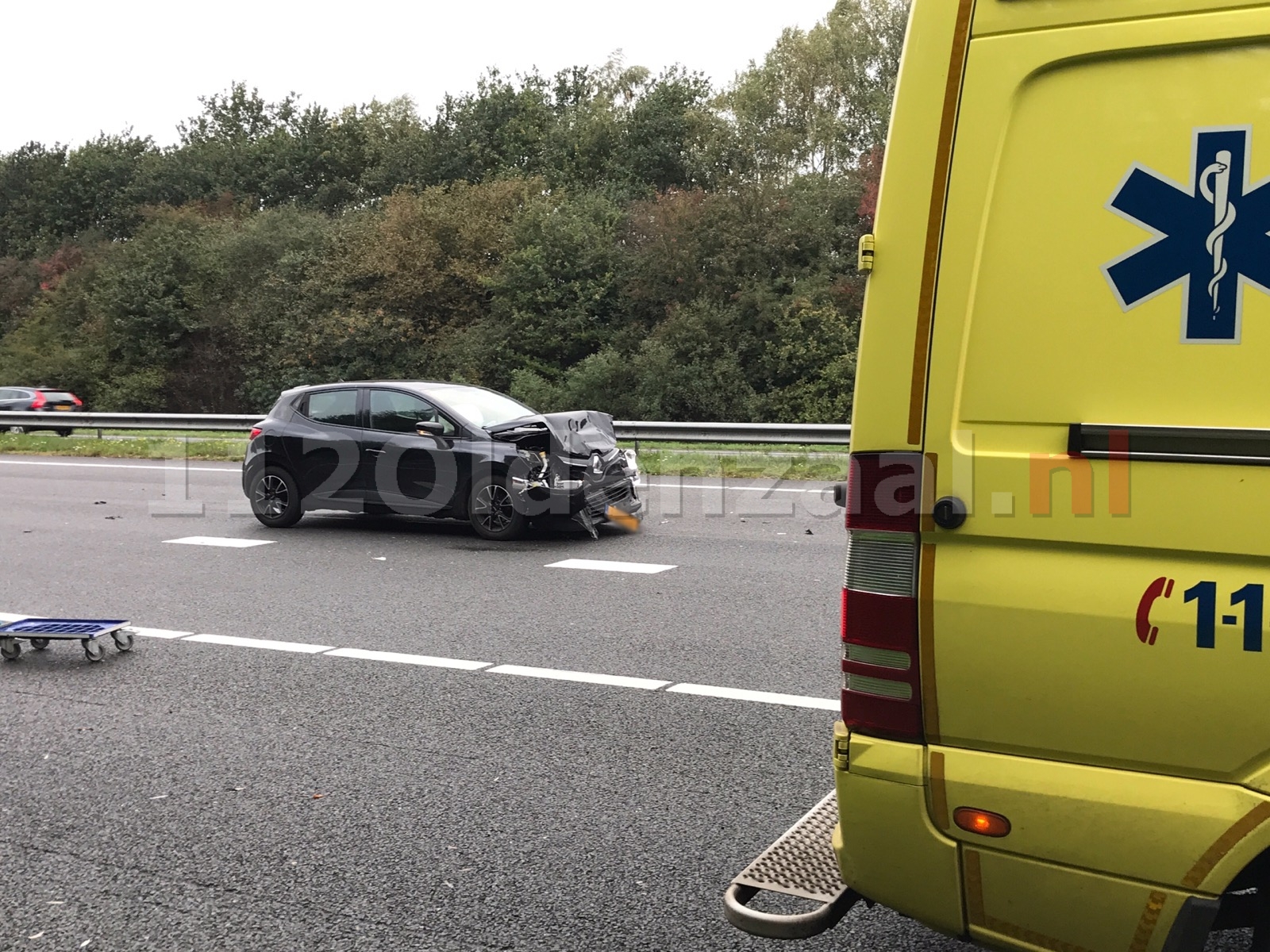 Twee gewonden bij aanrijding op A1 tussen Hengelo en Oldenzaal