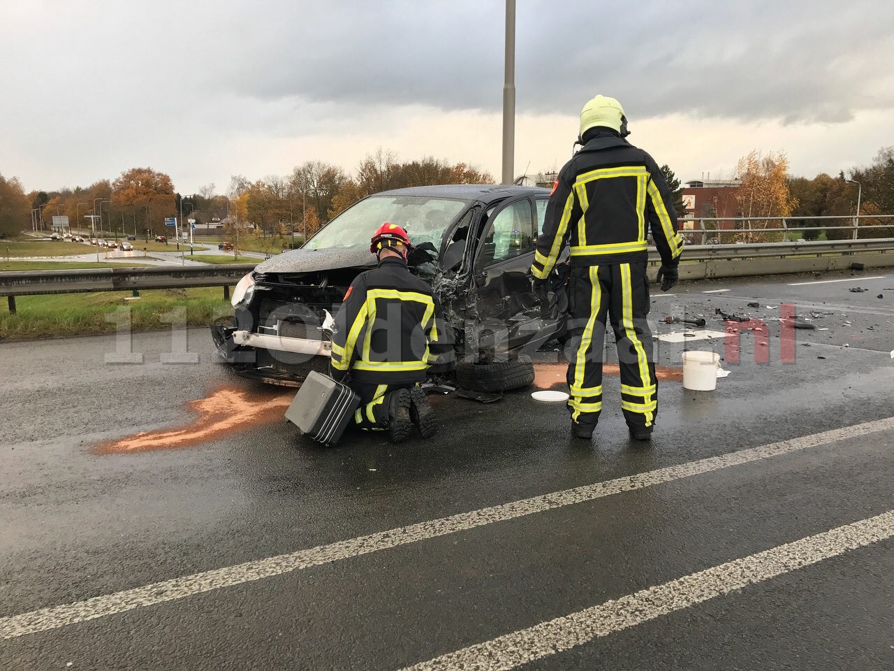 UPDATE: Twee gewonden bij frontale aanrijding op Provinciale Rondweg Oldenzaal