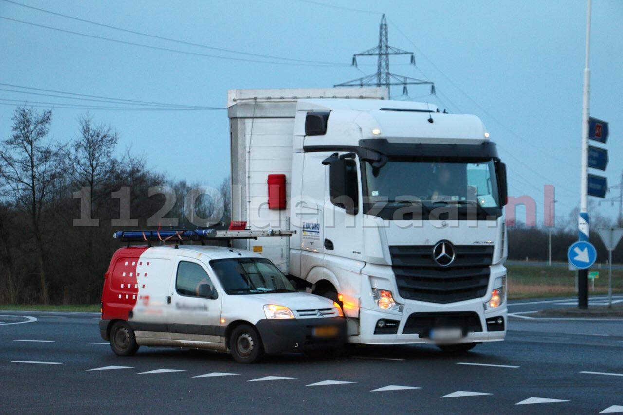 Forse vertraging op rondweg Oldenzaal door aanrijding