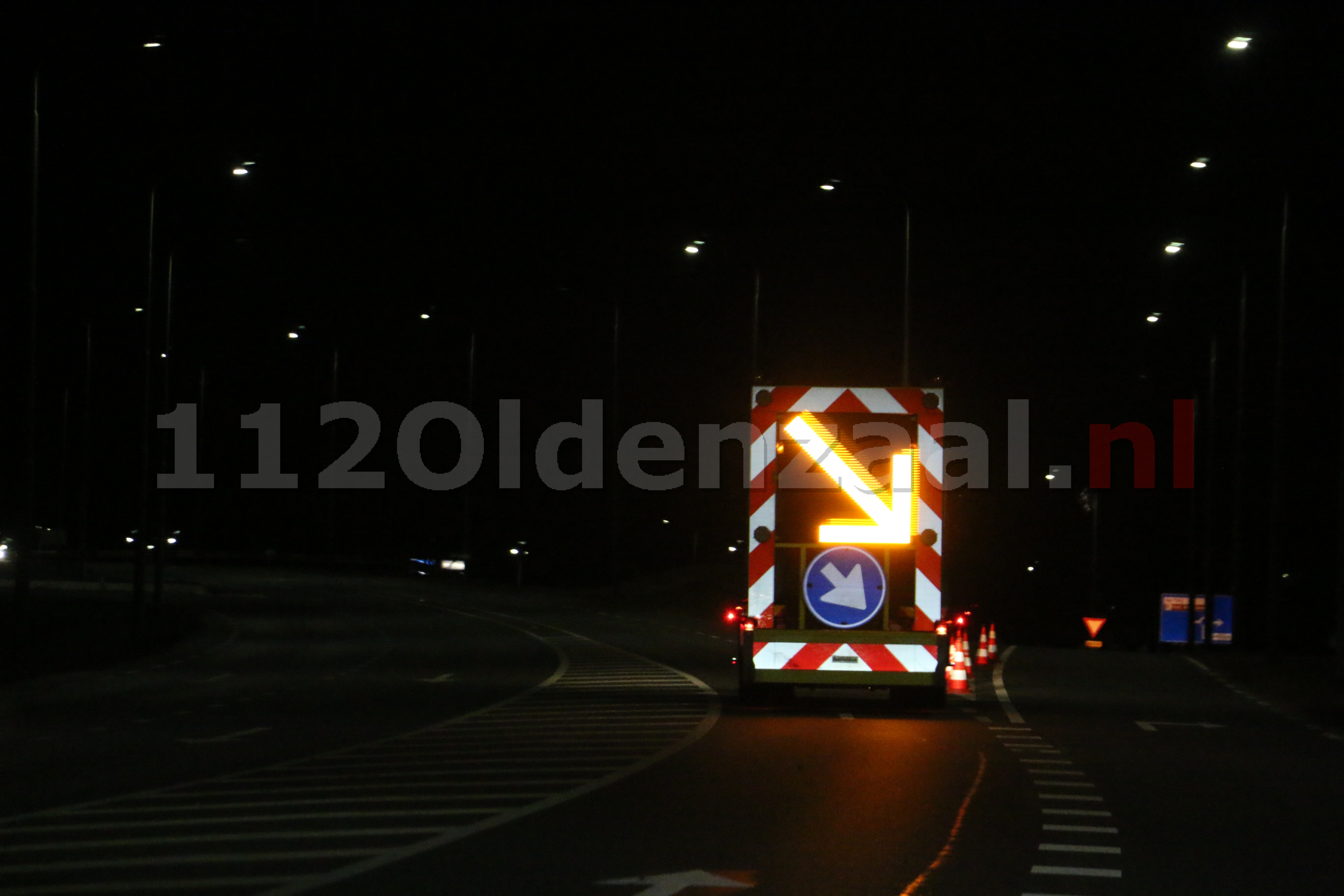 UPDATE: Gedeelte Provinciale Rondweg Oldenzaal afgesloten; weg bezaaid met glas