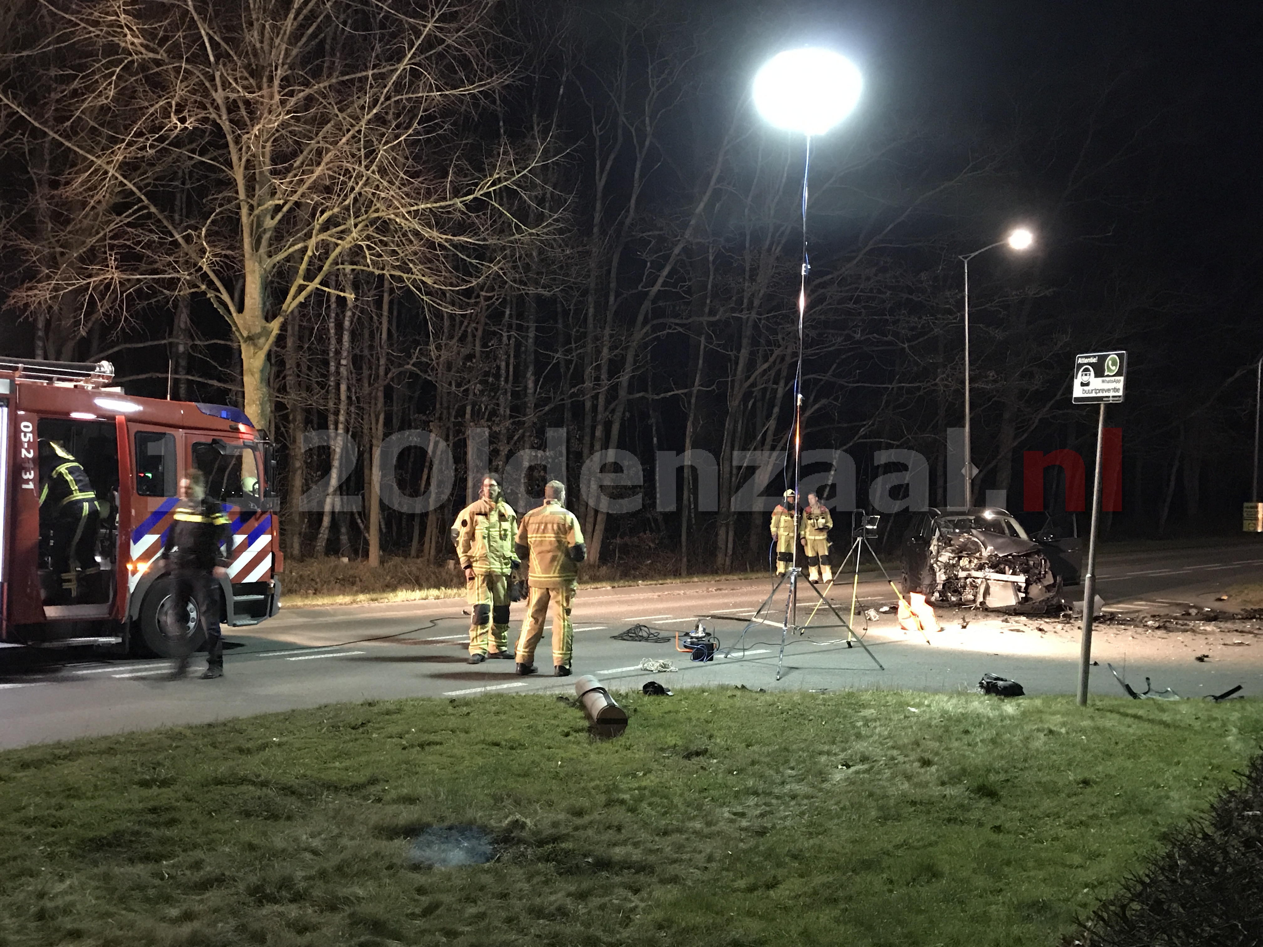 Foto 2: Ernstige frontale aanrijding Lossersestraat Oldenzaal