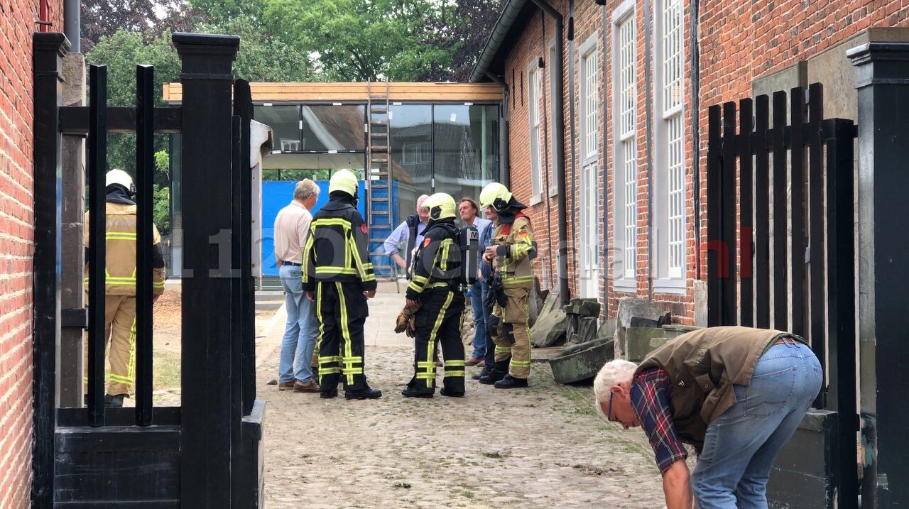 Brandweer rukt uit voor gaslekkage bij Museum het Palthe-Huis in Oldenzaal