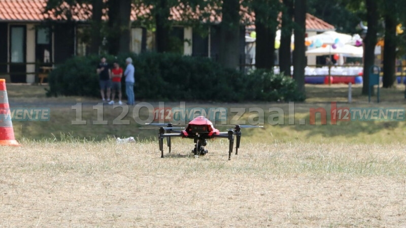 UPDATE (VIDEO): Zoekactie naar mogelijke drenkeling in Oldenzaal, sonarboot en drone ingezet; Het Hulsbeek ontruimd