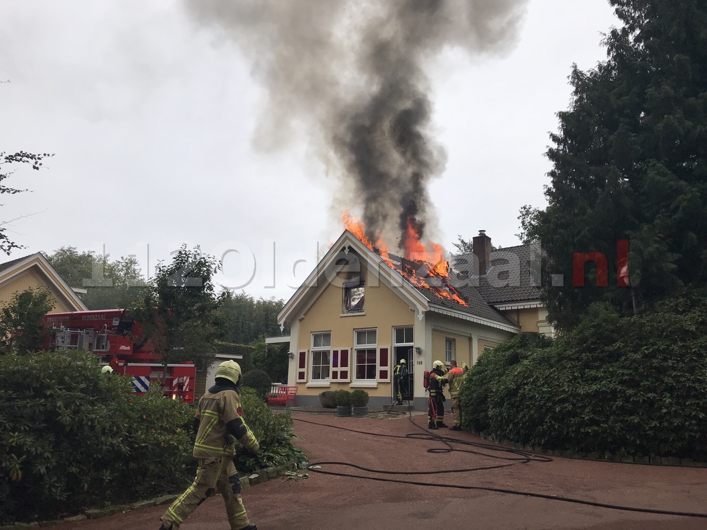 Uitslaande woningbrand Oldenzaal