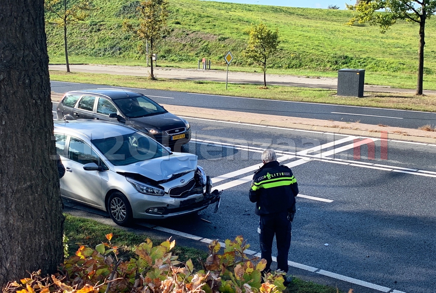 Flinke schade na kop-staartbotsing Enschedesestraat Oldenzaal