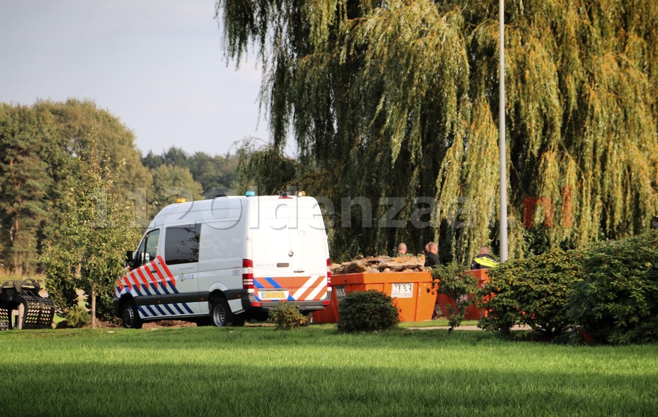 72-jarige man uit Rossum overleden na ongeval met shovel