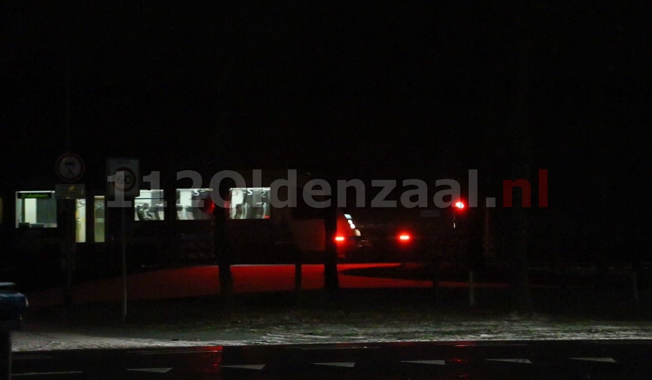 Video: Storing op overwegen tussen Oldenzaal en Hengelo voorbij