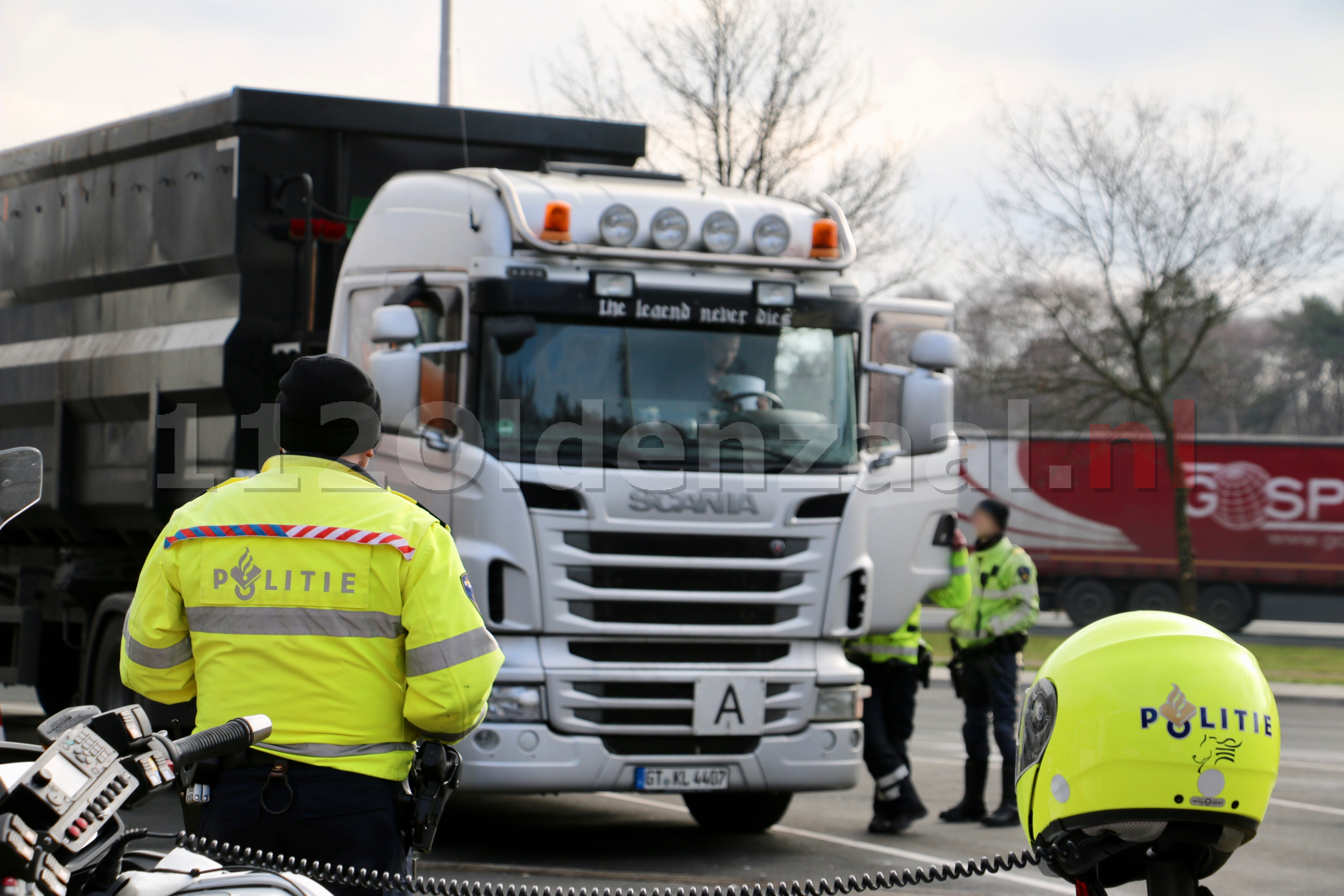 UPDATE: Bekeuringen bij internationale transportcontrole op de A1 bij Oldenzaal