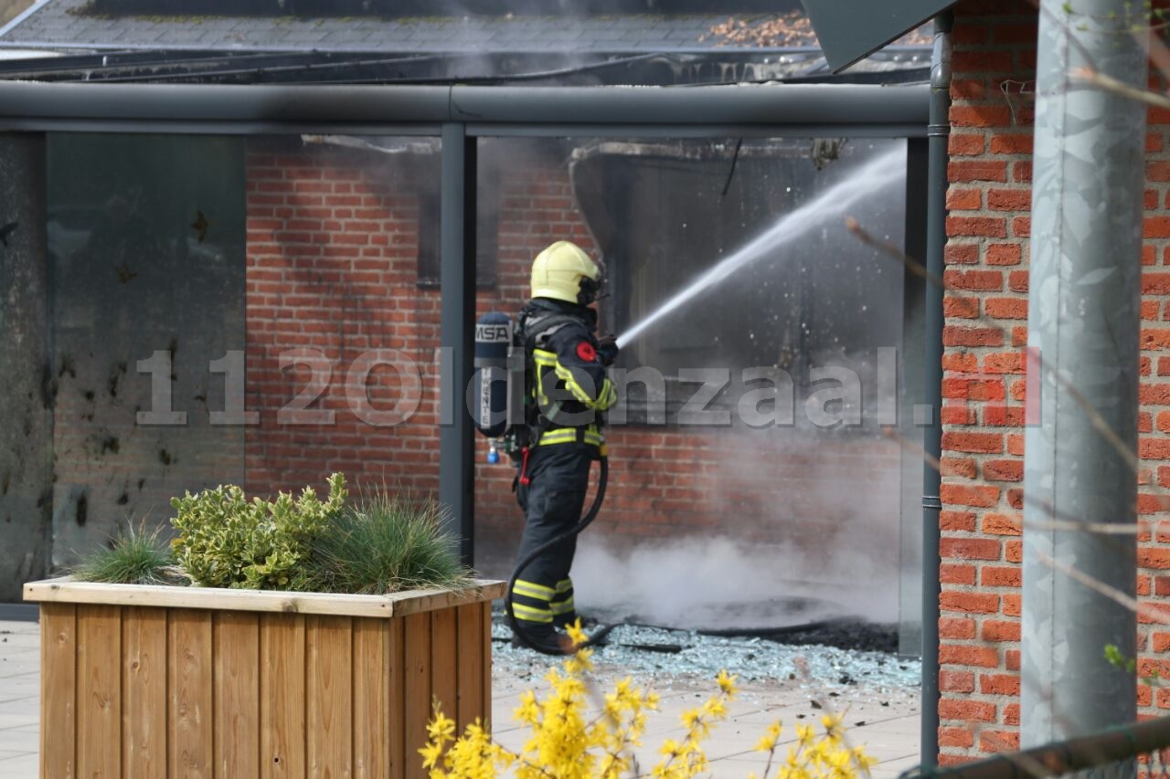 Brand bij clubgebouw Oldenzaal vermoedelijk aangestoken; Politie zoekt getuigen