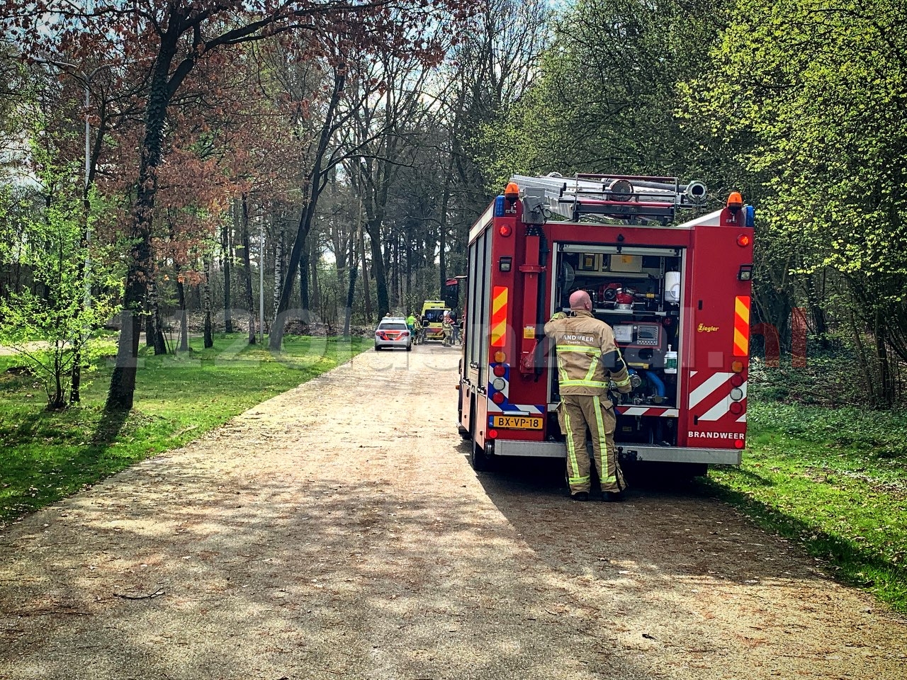 Video: Hulpdiensten rukken uit voor gewonde op Hulsbeek Oldenzaal