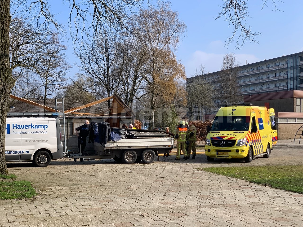 Foto 2: Persoon naar het ziekenhuis na ongeval tijdens werkzaamheden