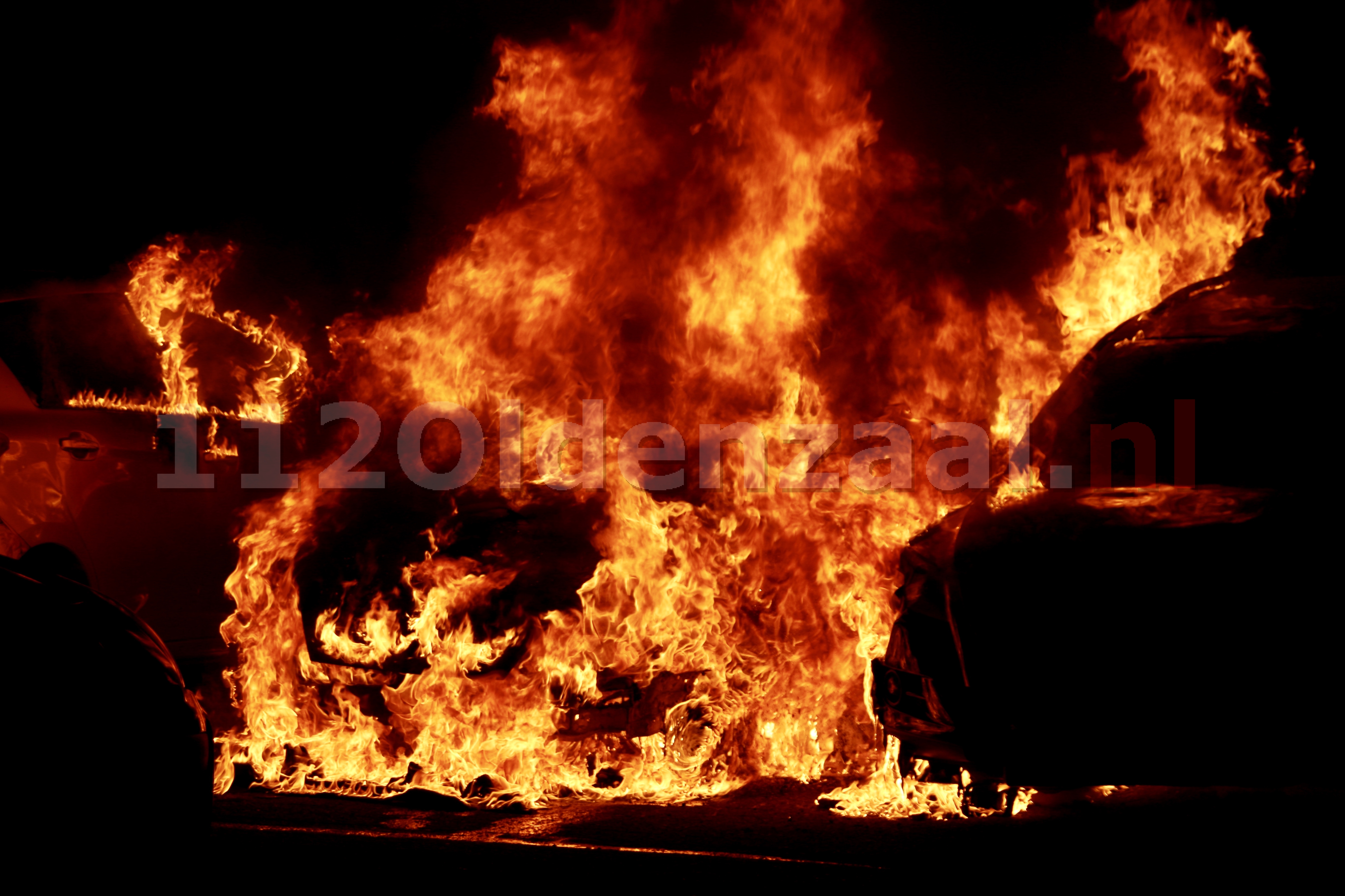 Auto’s in Oldenzaal verwoest door brand