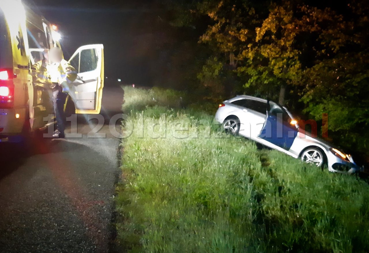 Ongeval op A1 bij De Lutte; automobilist raakt van de weg