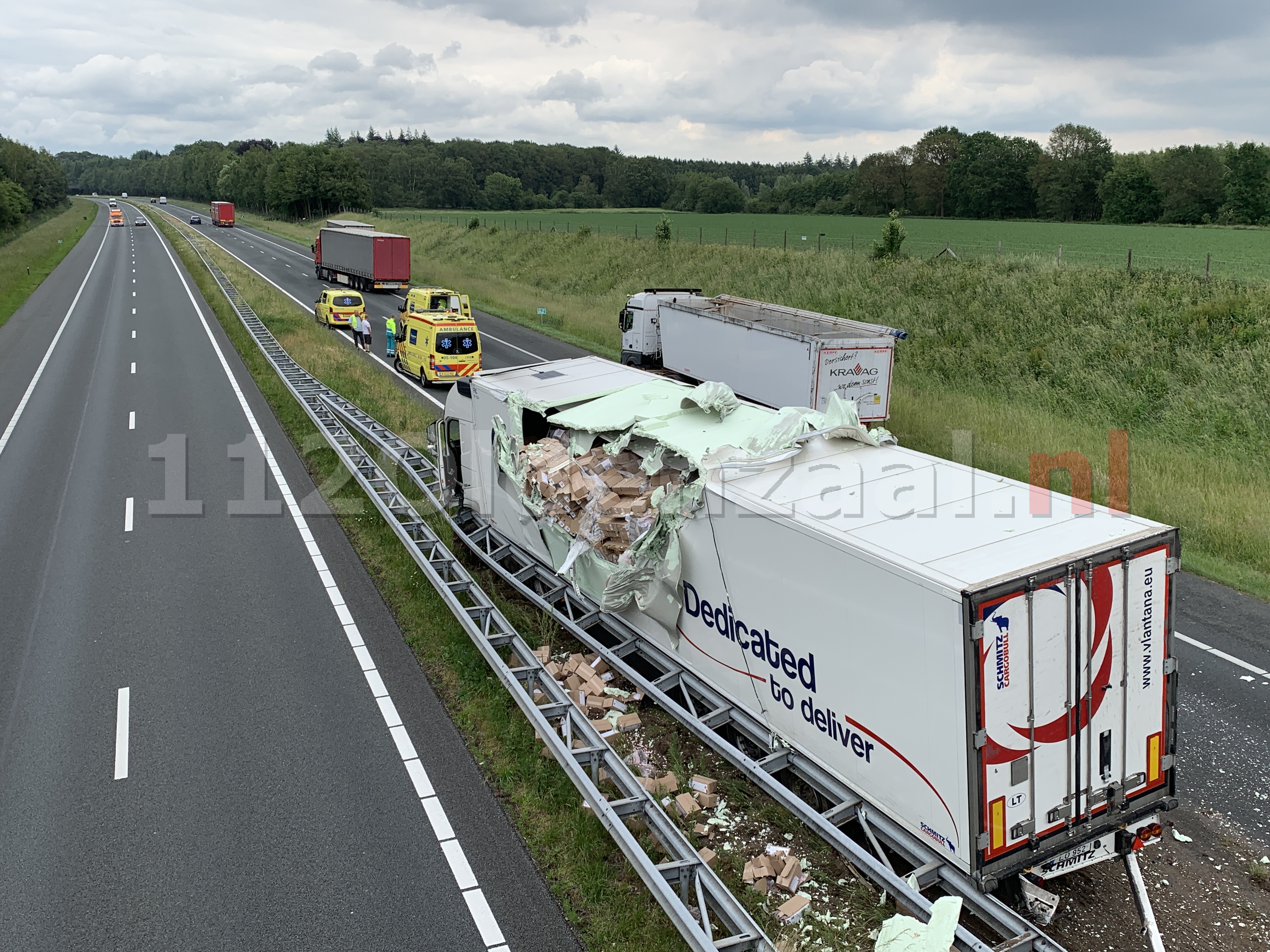 Ernstige aanrijding op A1 tussen Oldenzaal en De Lutte