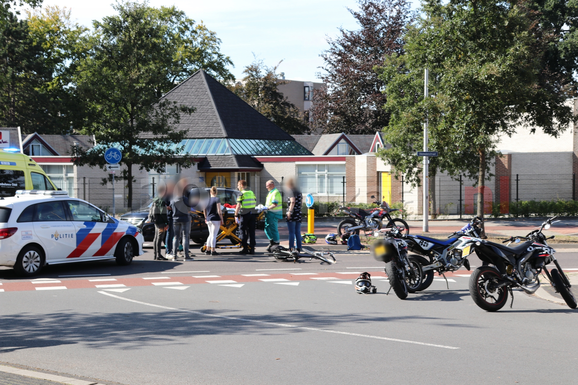 Fietsster gewond naar het ziekenhuis na ongeval in Oldenzaal